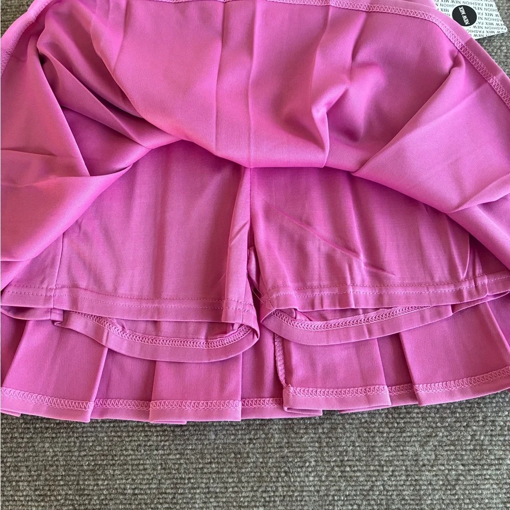 New Mix Pleated Pink Skort - Picture 2 of 7